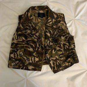 Camo vest